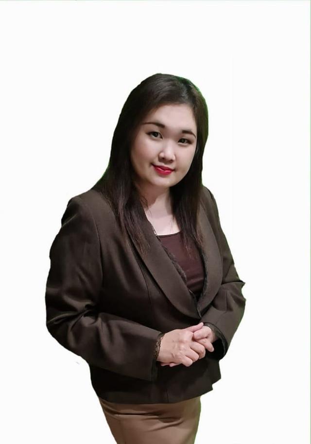 loan adviser Silvia Chandra