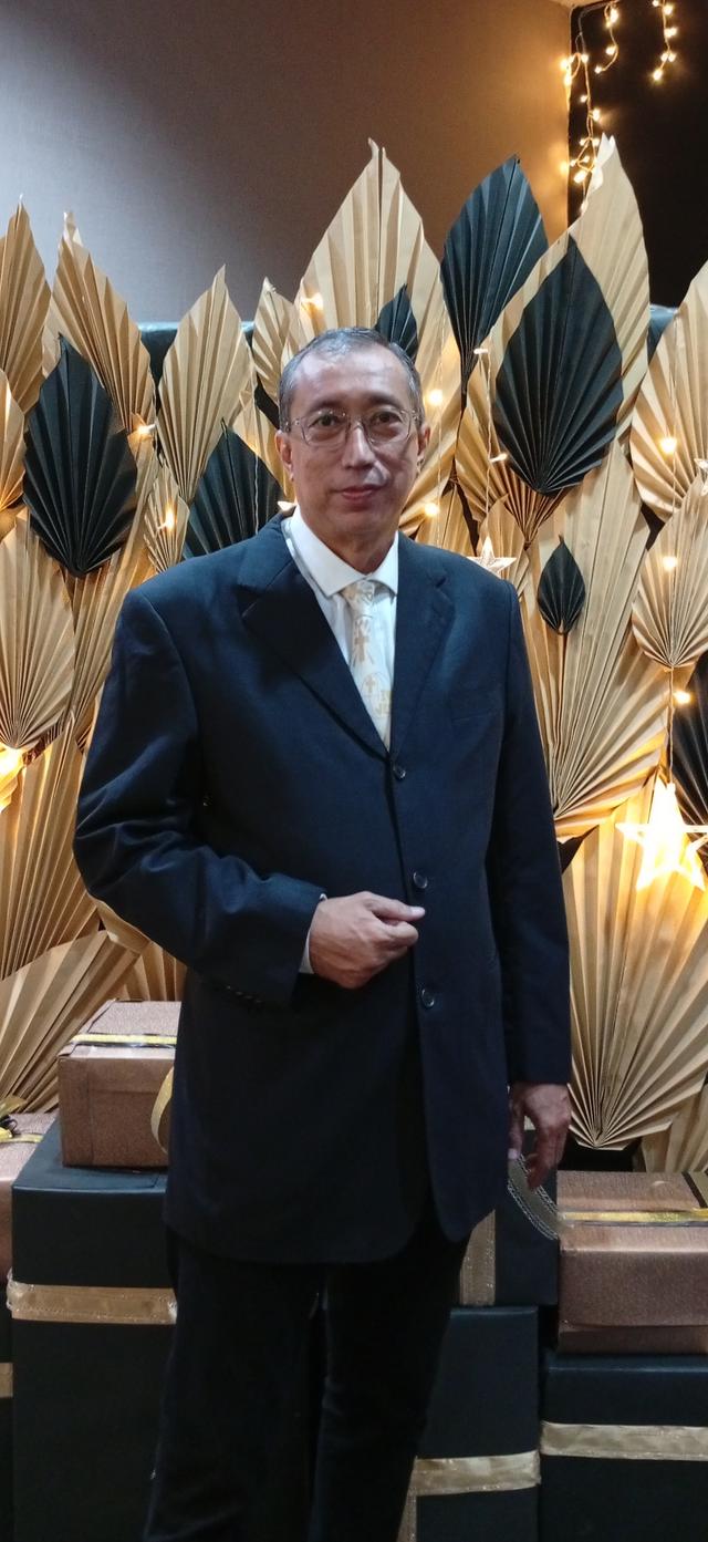 loan adviser Ricardo de Melverda